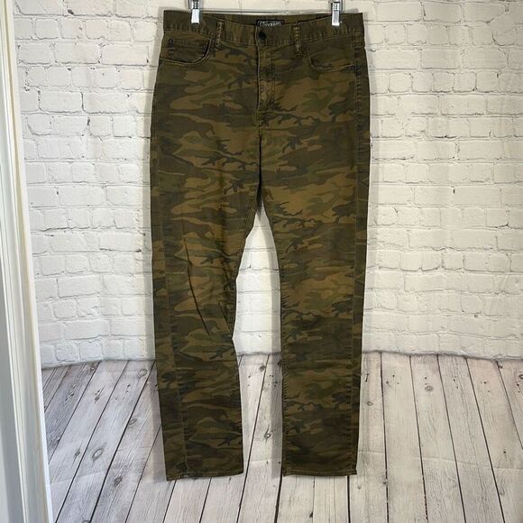 Lucky Brand 410 Athletic Camo Pants Chino Khaki Pants size 33x34 Green 7M12735 - Picture 1 of 11